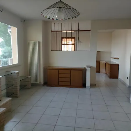 Collemare Vacanze Apartment *